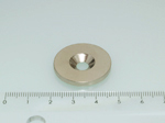 27x3 mm-es l�gyvas korong s�llyesztett furattal